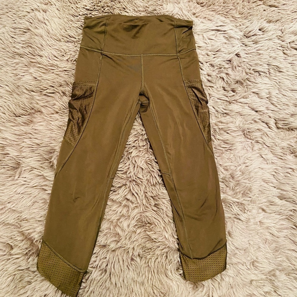 Ivivva Girls Cropped Green Leggings Size 12